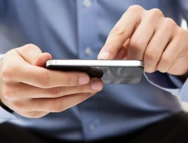 Παίρνεις το κινητό μαζί σου στην τουαλέτα; Τότε πρέπει να δεις αυτό...